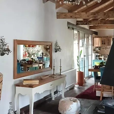 Mor Salkım Bahçe